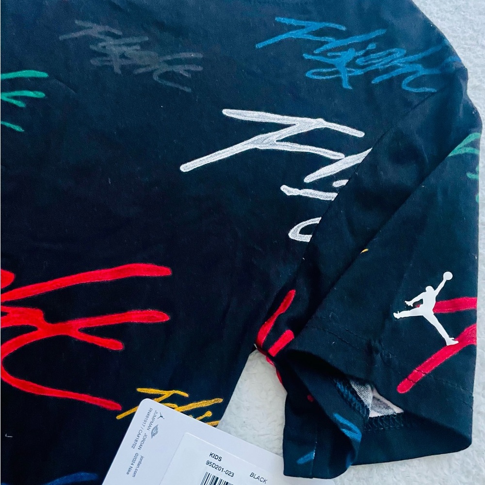 Multicolor Graphic Tee - Picture 2 of 3